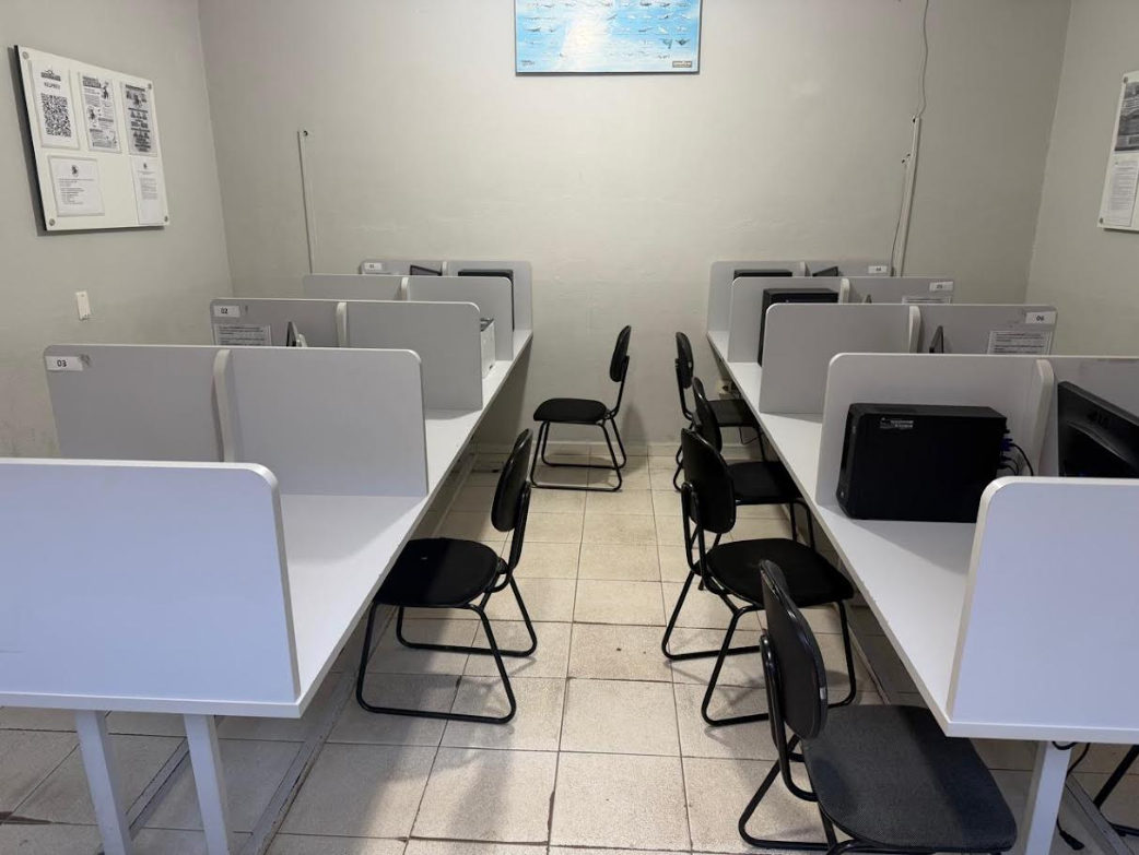 Operações e sala de briefing